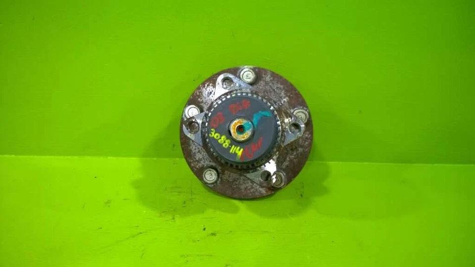97 98 99 00 01 02 03 04 MITSUBISHI DIAMANTE REAR WHEEL HUB OEM 3088-114 - Image 2 of 3