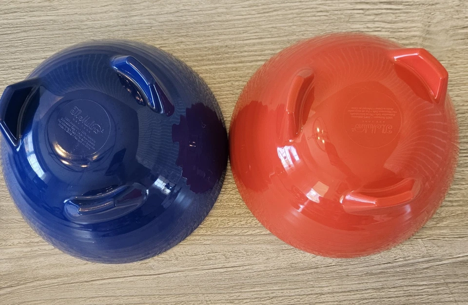 Par de cuencos de guacamole de salsa con patas de melamina il Mulino azul y rojo ¡Bonito! 6,25" Foto 2 de 4