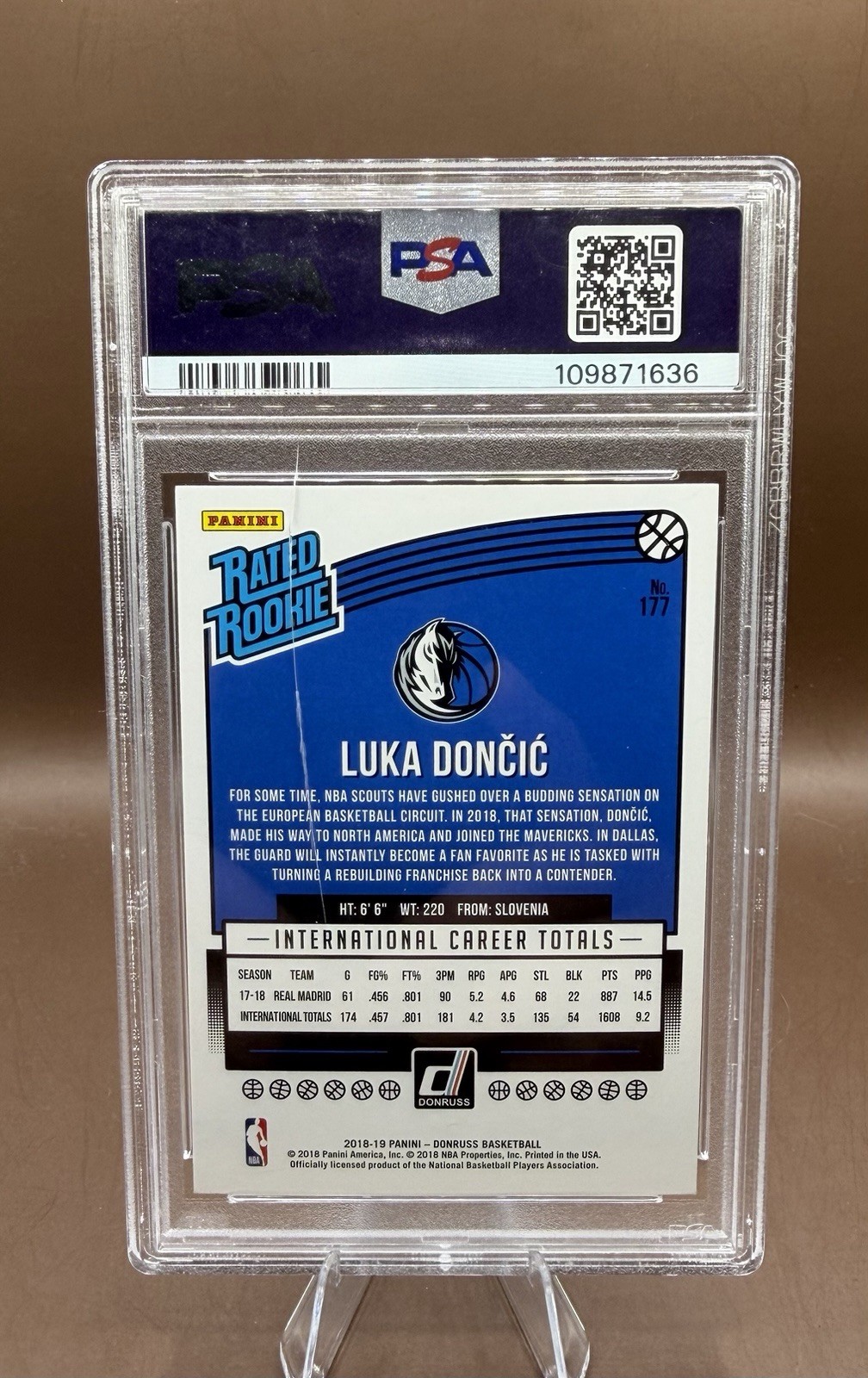 2018-2019 *CRACK* DONRUSS LUKA DONCIC #177 RATED ROOKIE PSA 9 Look & Read Crack view 2