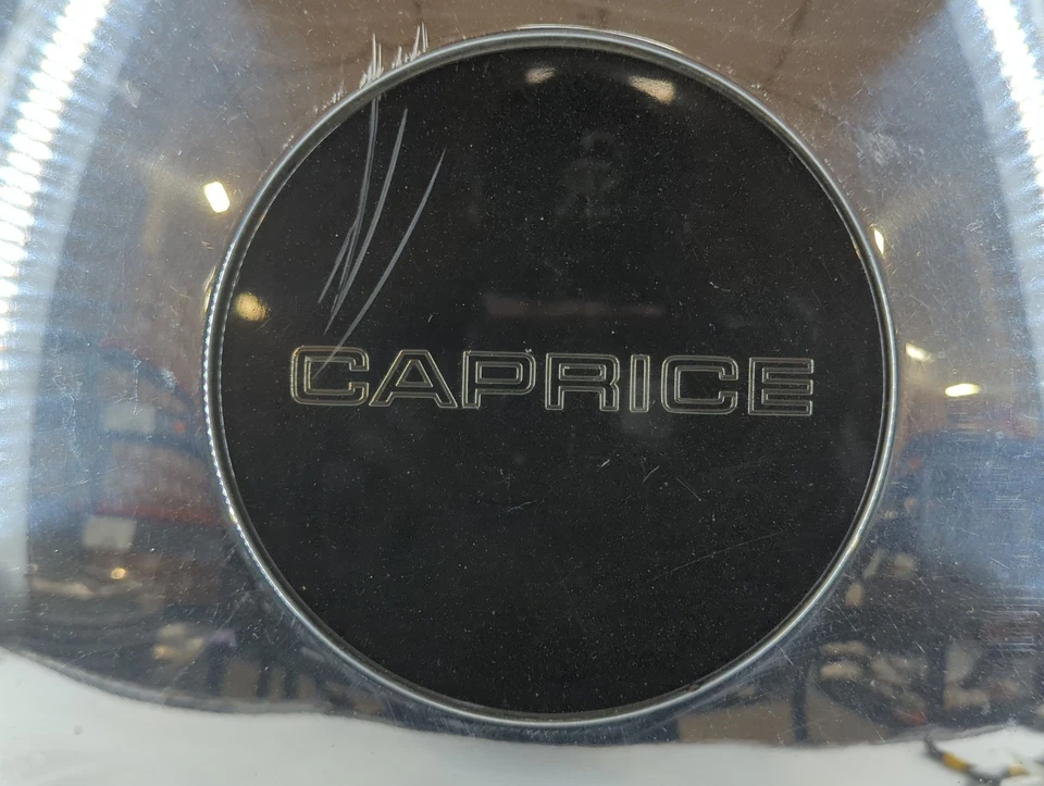 1992 Chevrolet Caprice Driver Front Wheel Hub Oem LC3AI - Image 4 of 4