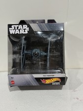 2015 Hot Wheels Star Wars Force Awakens Poe's X-wing Fighter Die-cast Navigator