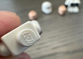 2 Genuine LEGO Star Wars Imperial Hovertank Pilot (From 75152). 1 Missing Helmet