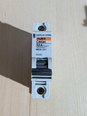 C60H 32A Multi 9MERLIN GERIN M9 BS 3971 25592 MCB 1-polig