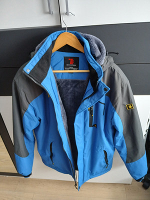 Much More Winterjacke Gr. L schwarz mit Kapuze