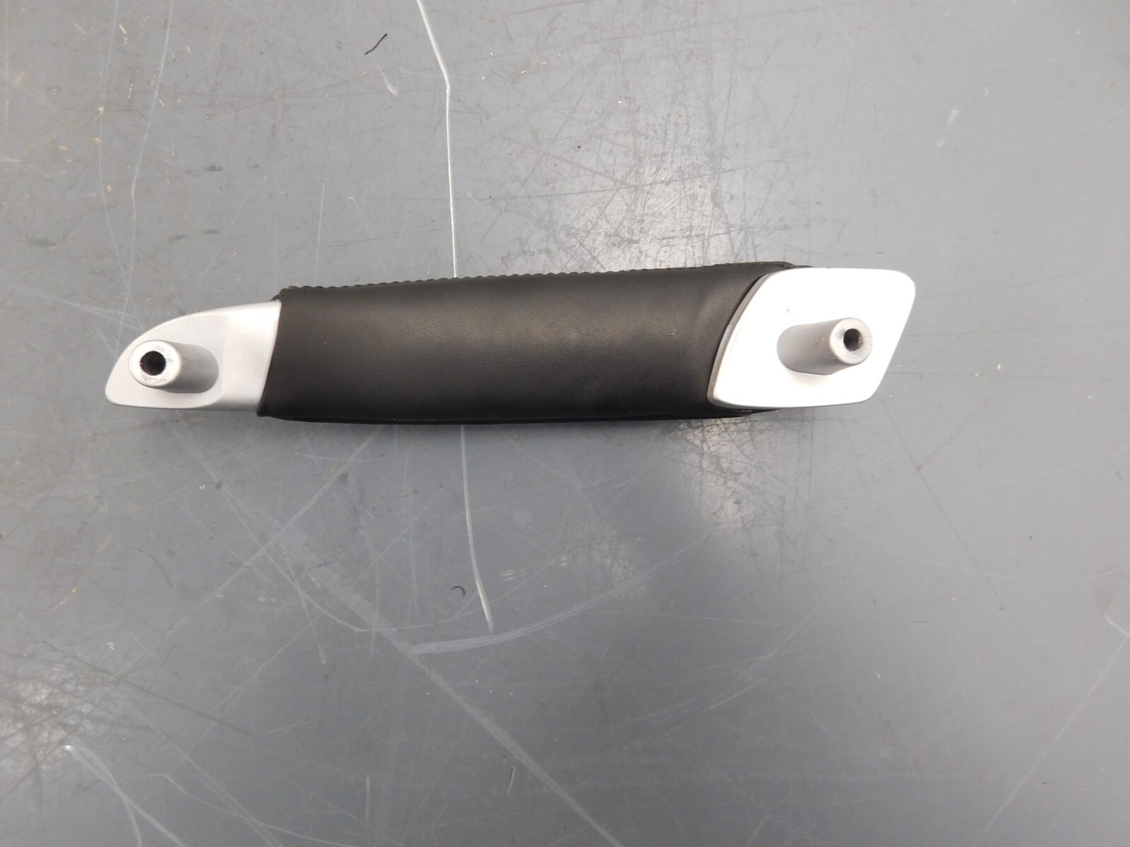 2015 11 12 13 14 16 Ferrari FF Left / Right Interior Door Pull Handles #7170 J1