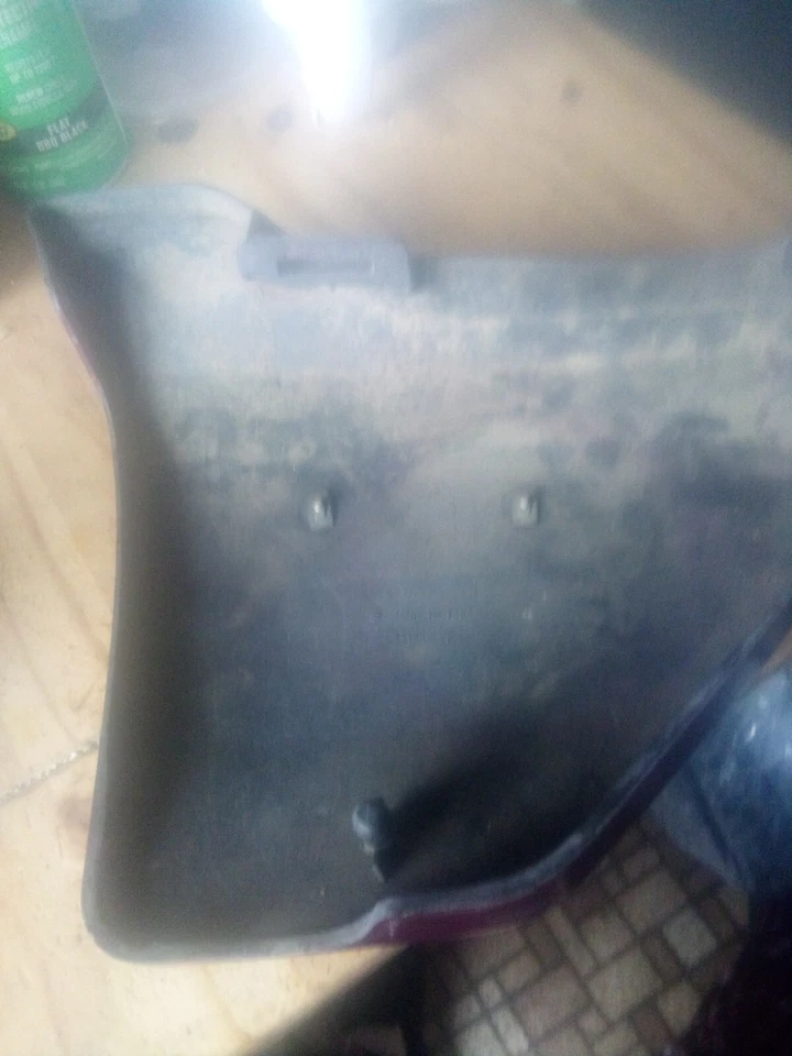 Suzuki gs 850 g 1980 cubierta lateral derecha Foto 4 de 4