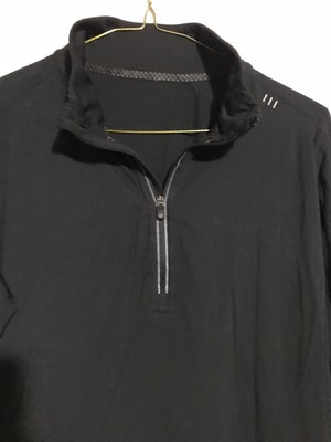 black fitted athletic jacket