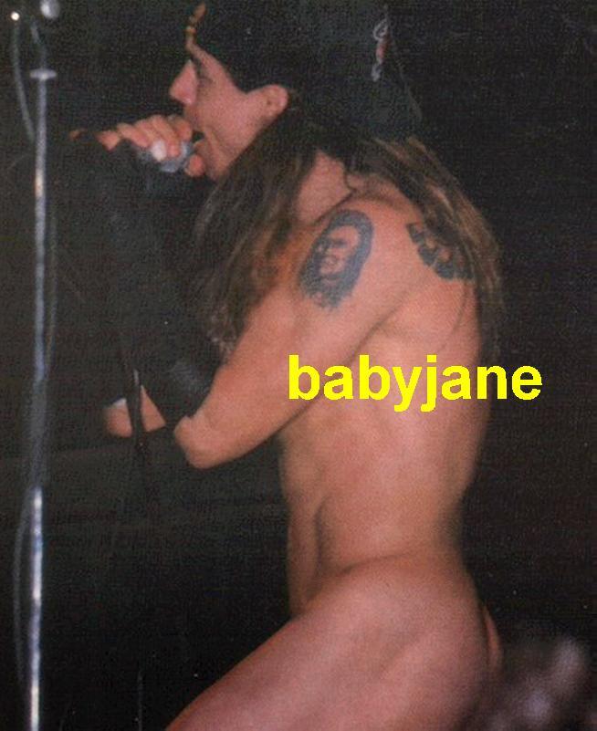 Бюстгалтерсіз секс видео Жігіттің есегіне транссексуал кіріп келді.