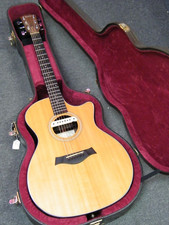 2009 Taylor Custom Grand Auditorium Venetian Cutaway Indian Rosewood Spruce Top
