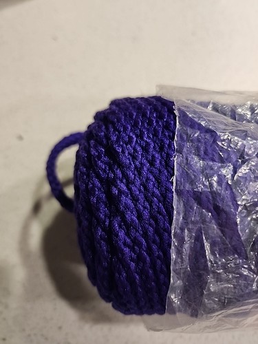 Trenza Bonnie Macramé 6 mm 100 yardas púrpura Pepperell Braiding Co - Imagen 3 de 4