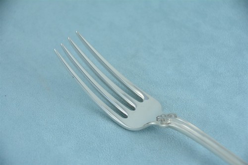 Tiffany & Co. Shell & Thread Sterling 6-3/4" Luncheon Dinner Fork No Monogram - Picture 3 of 7