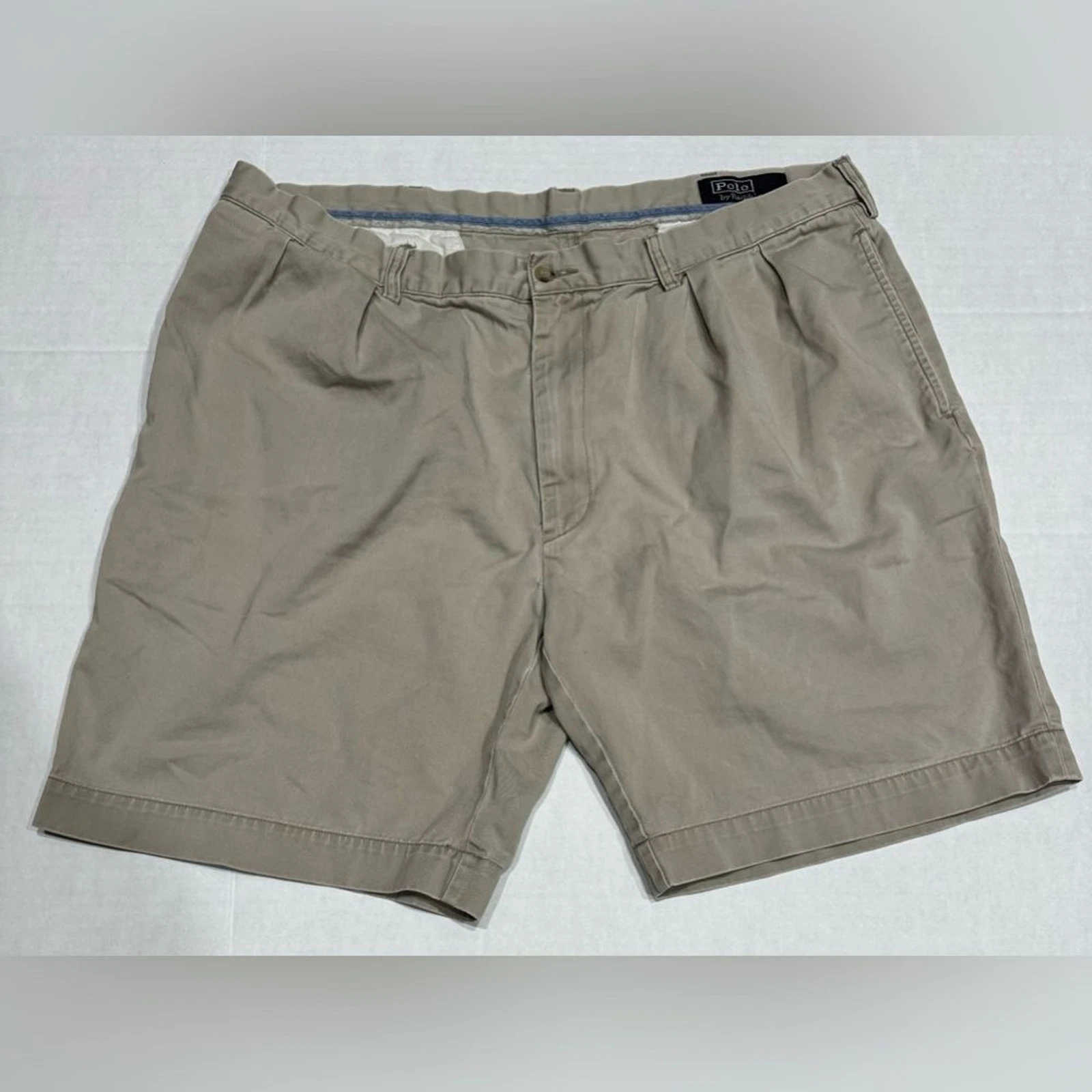 Polo by Ralph Lauren Size 40 Classic Fit Pleated 100% Cotton 8.5” Khaki Shorts