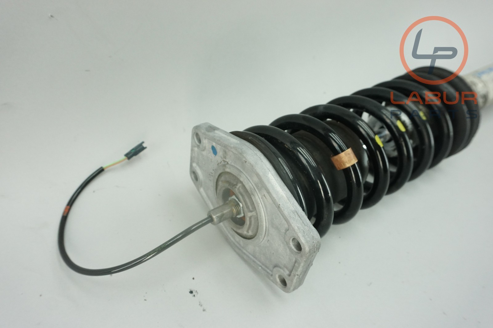 M139 03-06 Maserati Quattroporte Rear Left or Right Shock Absorber Strut Z7059