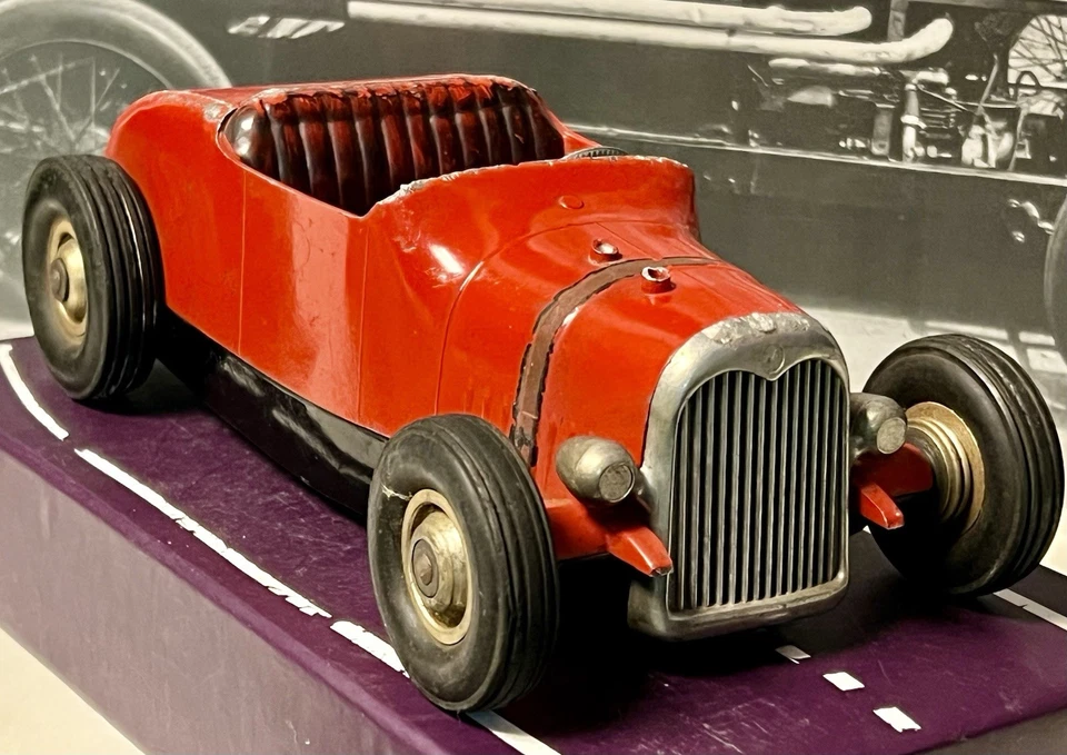 VINTAGE 1950's RED & BLACK ALL AMERICAN HOTROD TETHER CAR COMPLETE ORIGINAL! - Image 2 of 4