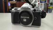 OM D E M5 MARK II Body Silver Model OM D E M5 MARK II Body OLYMPUS