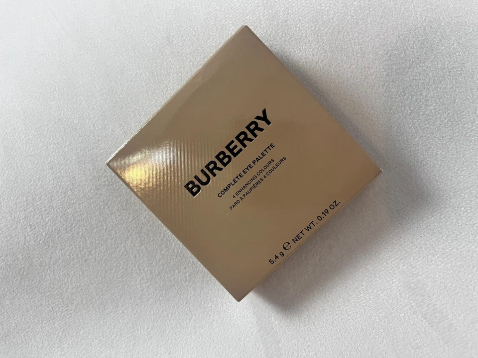 Burberry Complete Eyeshadow Palette 10 ROSE PINK - NEW IN BOX - Free Gift 🎁 - Image 3 of 4