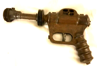 1930's Buck Rogers Atomic Disintegrator Space Ray Gun by 1930's Buck Rogers Atomic Disintegrator Space Ray Gun by