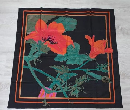 THAI SILK🌶 Edles Seidentuch XL 🌶 HANDMADE 91×90 Damen SILK Rottöne/Schwarz NWT - Picture 10 of 10