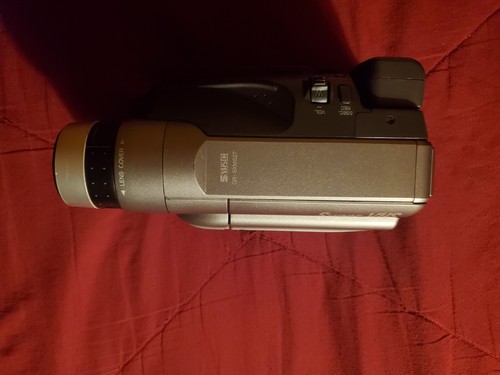 JVC GR-SXM527U COMPACT SVHS-C VIDEO CAMCORDER W/Charger & DC Cable, Remote ++++ - Picture 7 of 14