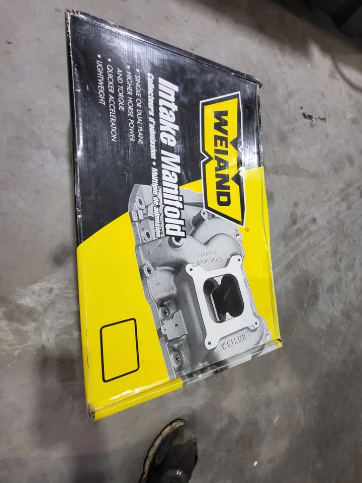 Colector de admisión Weiand Ford 351m 400 Action Plus Foto 2 de 4