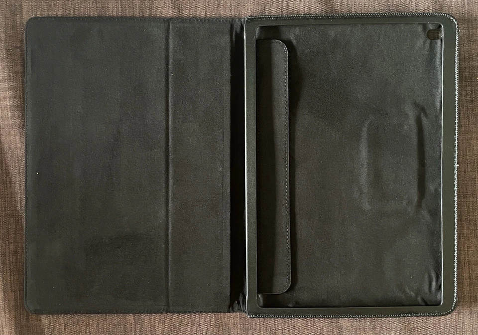 KAVAJ iPad Air 2 Berlin Echtledertasche Schwarz mit Stand und wake up funktion - Bild 4 von 4