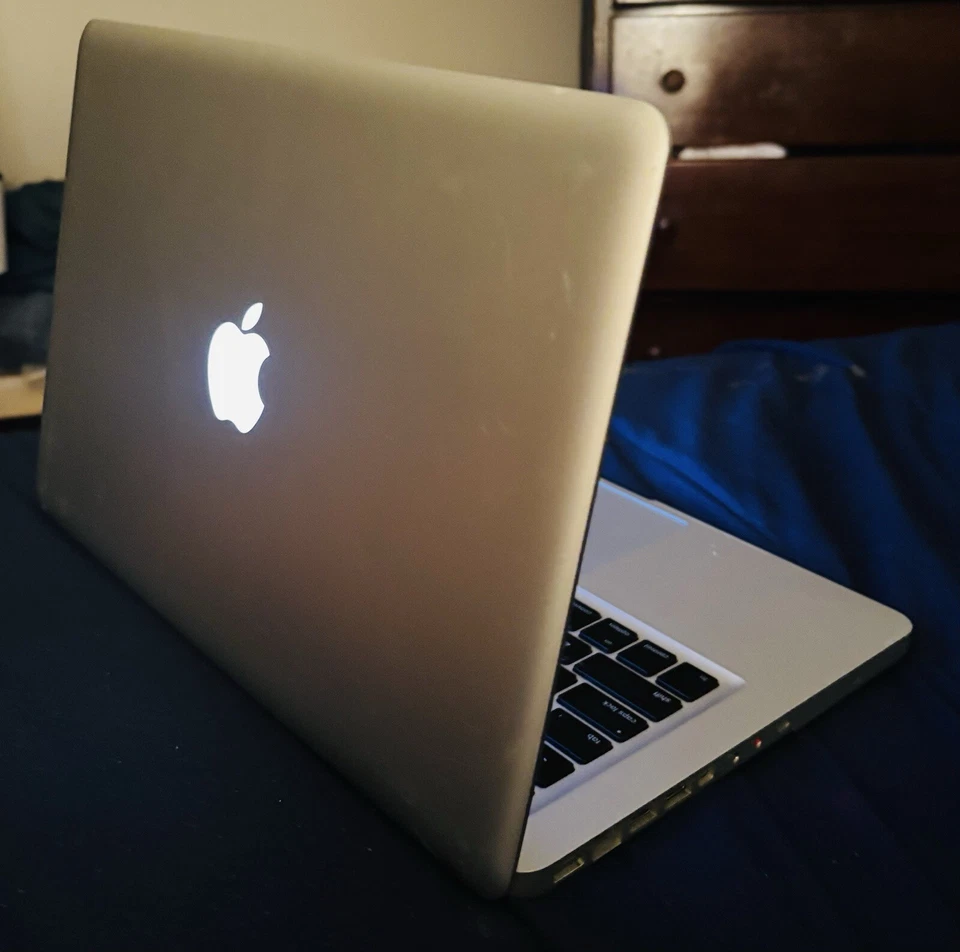 2008 MacBook A1278 PRO/now Chromebook Flex—INTEL CORE 2 DUAL 4GB  120g  - Image 3 of 4