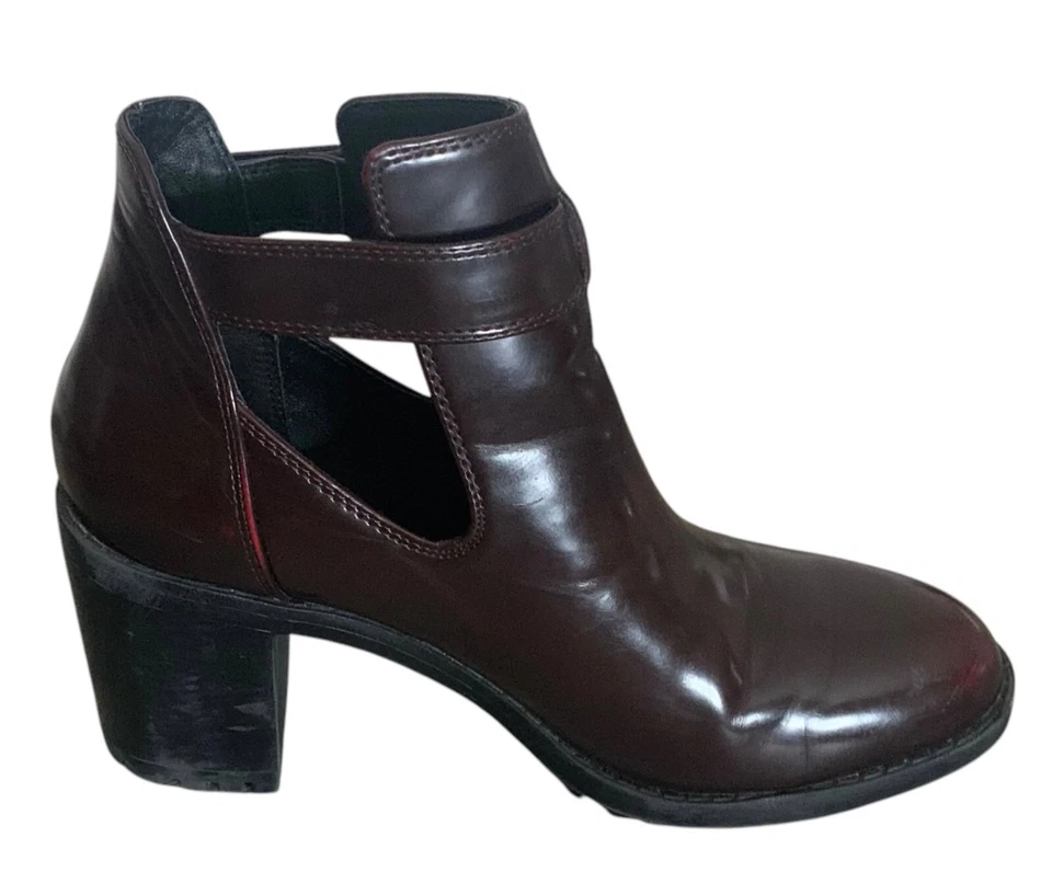 Botas de tornozelo femininas ZARA TRAFALUC couro envernizado borgonha sólido alça em T tamanho 40 - Imagem 4 de 4