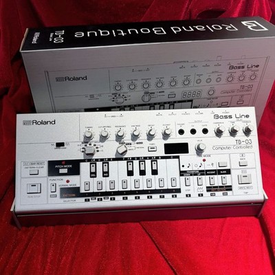Roland TB-03 Boutique Bass Line Synthesizer ACB TB303 Acid House w