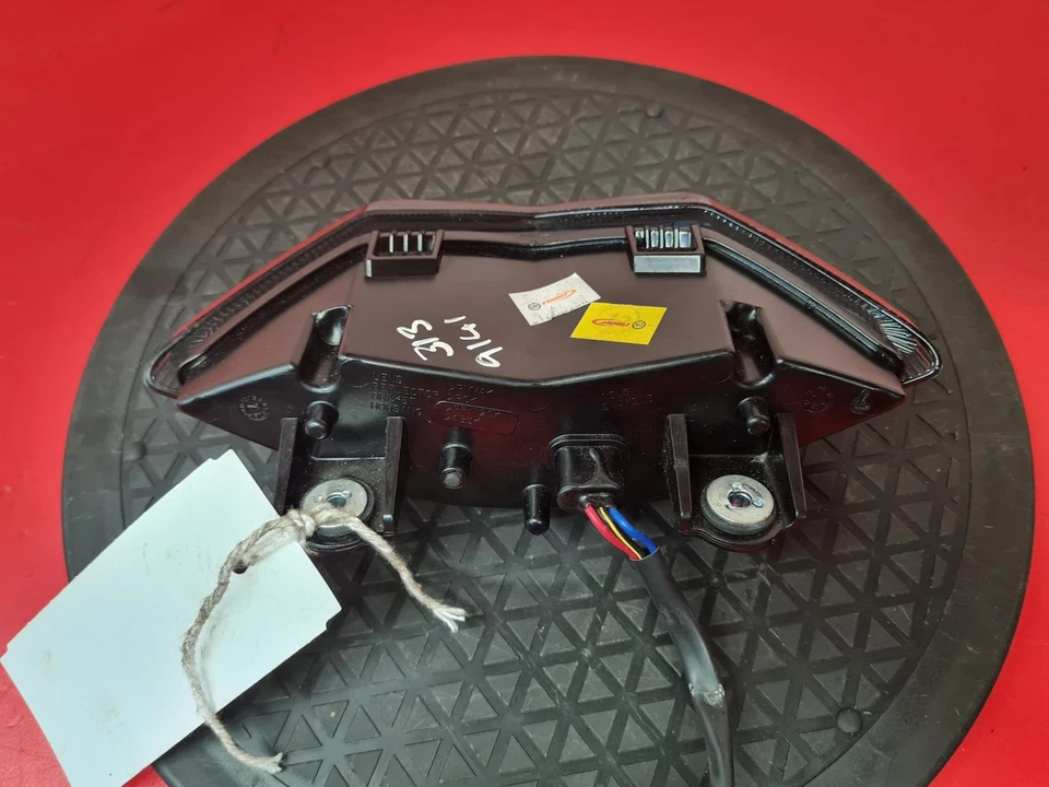 KAWASAKI KLE 650 VERSYS REAR BRAKE LIGHT 2023 - Image 3 of 4