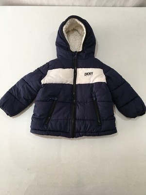 DKNY Baby Jungen wattierte Jacke Größe 18 Monate Kapuze marine/weiß Jacke