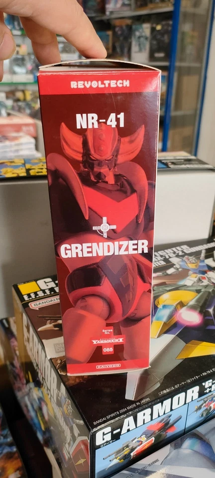 Revoltech Yamaguchi No.085 UFO Robo Grendizer GOLDRAKE action Figure Kaiyodo - Immagine 2 di 4