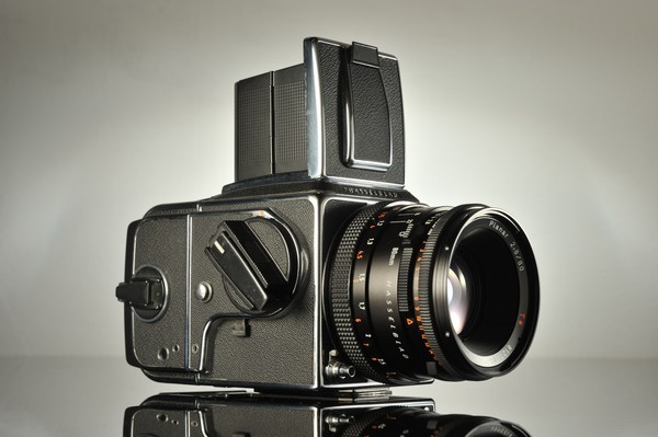 Hasselblad 500CM late version (1990 year), 80 CF f2.8, Cap, A12 Type IV