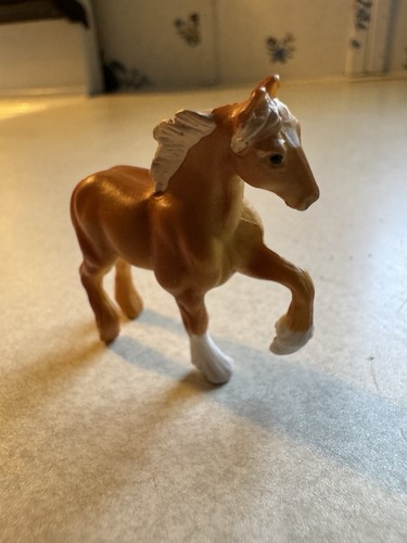 Breyer Minnie Whinnies Draft Horse - Picture 2 of 7