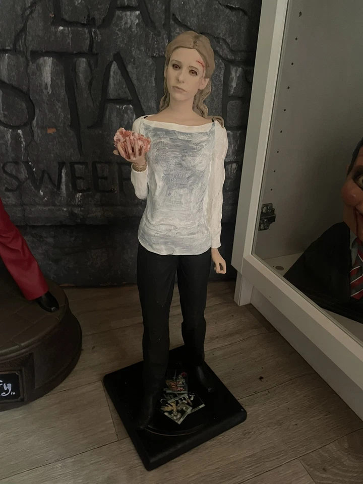 Statue Buffy Primeval - Photo 1/4