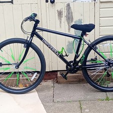 UNIVERSAL ADULTS 26in BIKE 