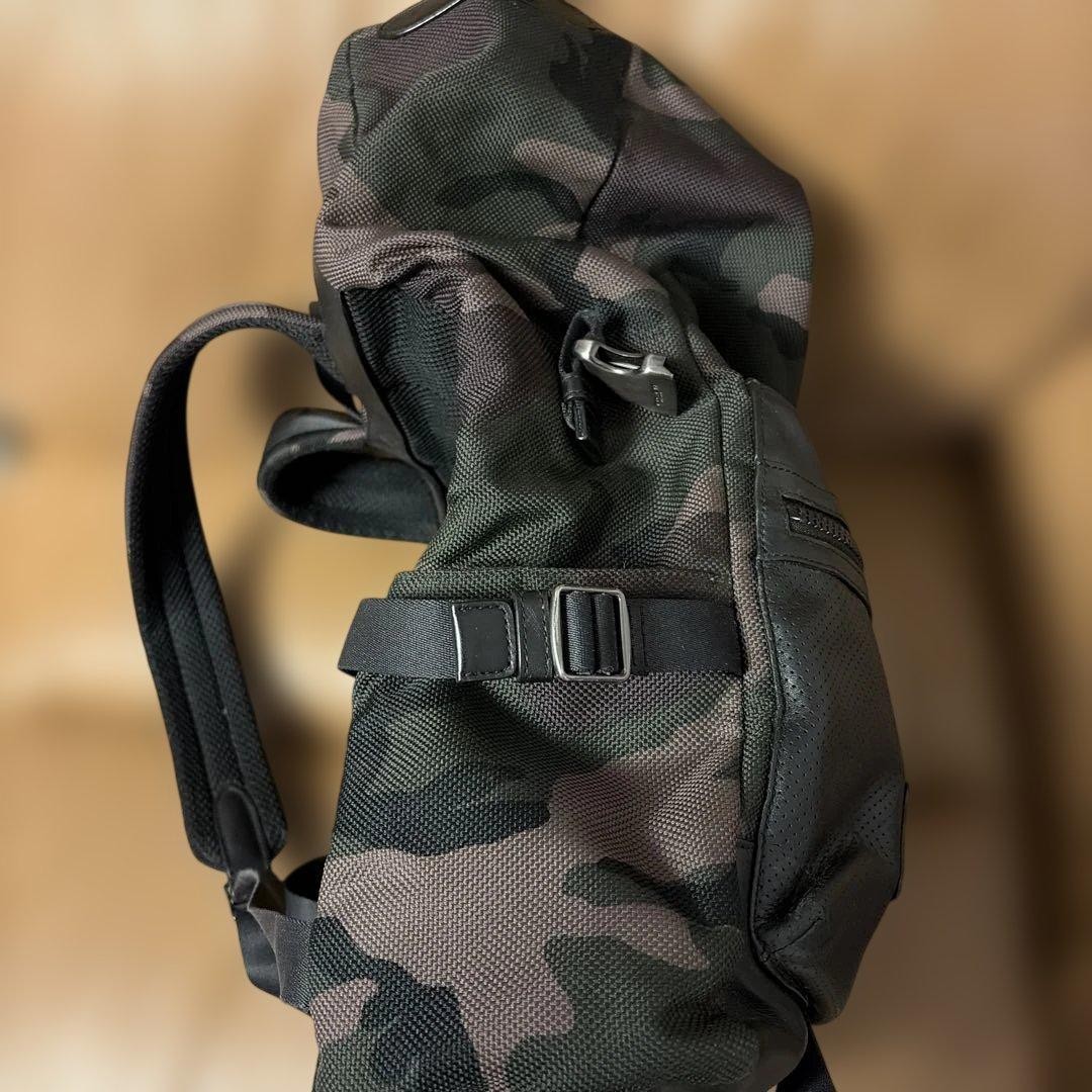 COACH drawstring camouflage backpack - image 4