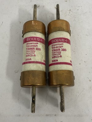 Lot Of 2 GOULD SHAWMUT TRI-ONIC TRNR200 200A 250V TIME DELAY CLASS R TYPE D