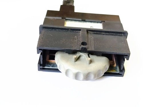 2000 Regler Dimmer Schalter Beleuchtung Kombiinstrument Cockpit UST115571