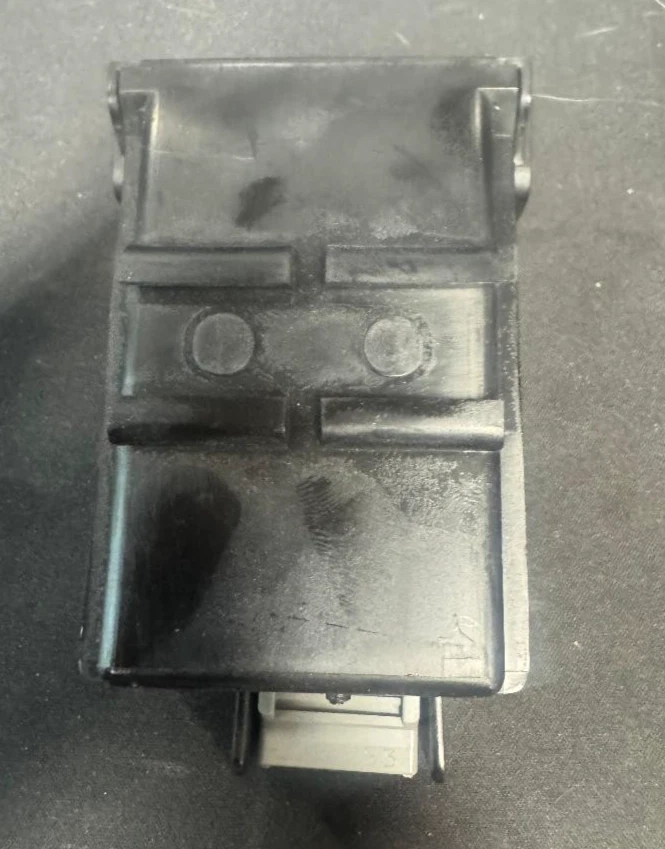 Monitor de presión de neumáticos KIA RIO 2012-2015 P/N 95800-3X000 PIEZA USADA ORIGINAL OEM Foto 2 de 4