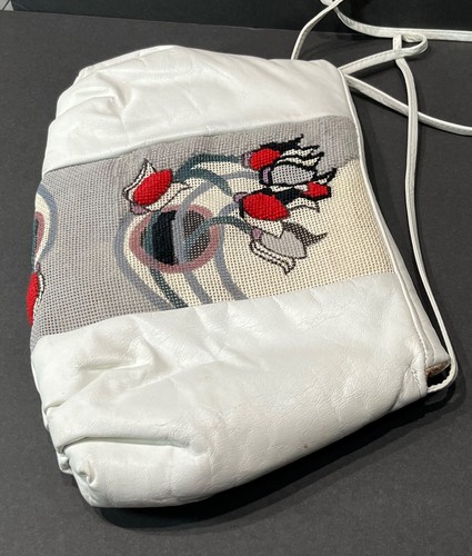 Vintage 1980 Patricia Smith Designs Moon Bags White Purse with Tulip Designs - Picture 8 of 10
