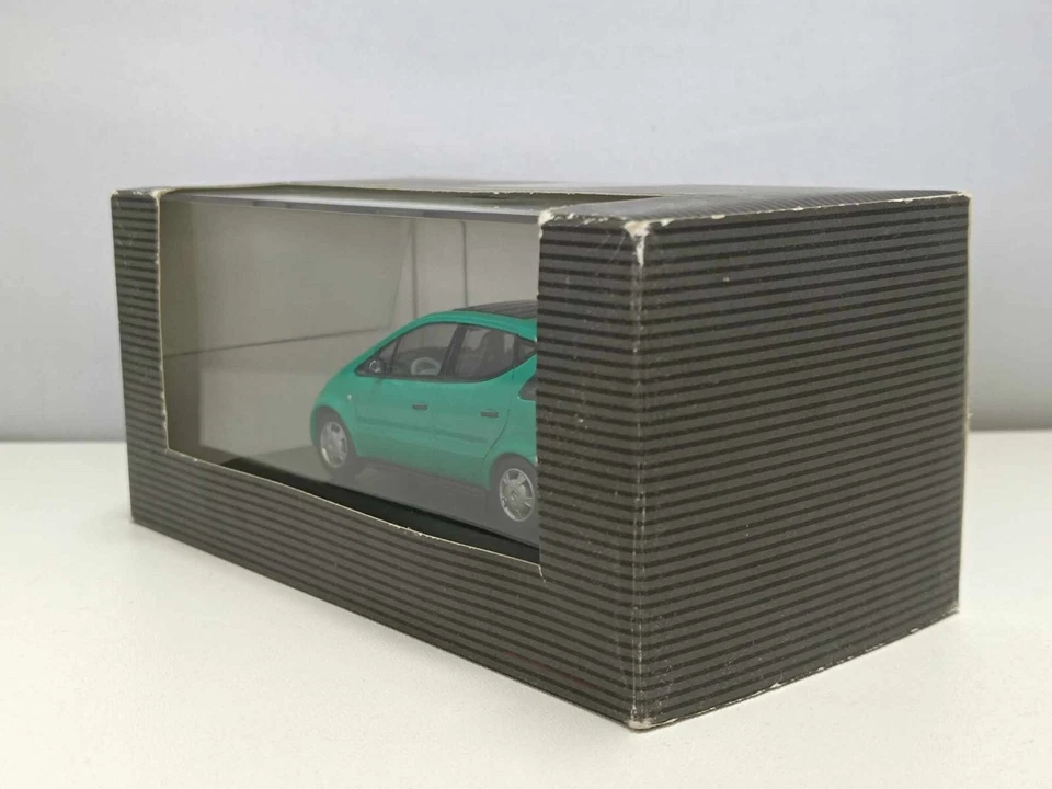 Mercedes-Benz Classe A A-Class Minichamps 1:43 Verde Usato + Box GM Shop - Immagine 4 di 4