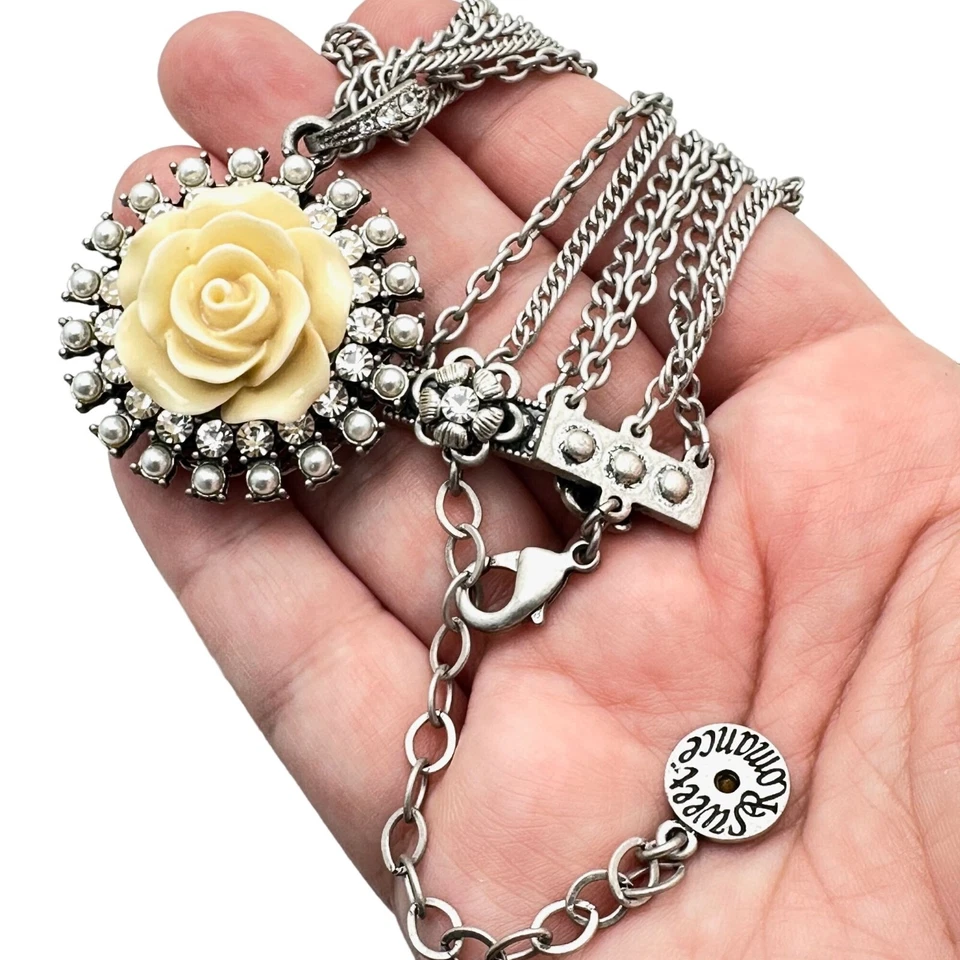 Colar feminino Sweet Romance tom prata pingente intercambiável flores - Imagem 2 de 4