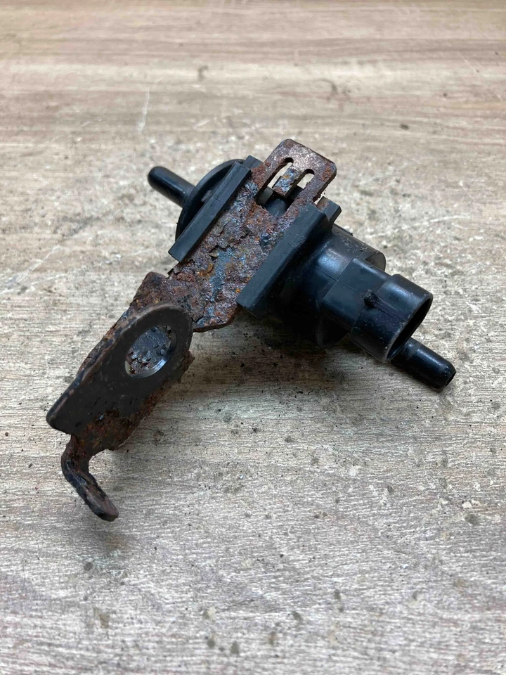 1997278 Saab Vacuum pump Solenoid Control Valve Delphi - Image 3 of 4