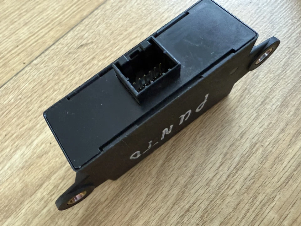 Unidad de módulo de control electrónico Fiat Punto Bravo Lancia Y A727598 OEM Foto 3 de 3