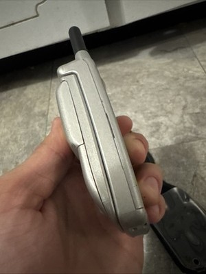 希少！Motorola TIMEPORT P8197 レトロガラケー 希少！Motorola TIMEPORT P8197 レトロガラケー