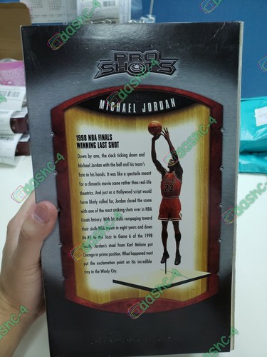 McFarlane Michael Jordan 1998 NBA Finals Winning Last Shot 8" Figure Used Box - Picture 6 of 6