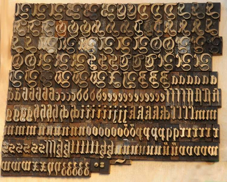 Prägeschrift Fraktur 10mm Messingschrift Buchbinder Messing Buchbinden Schrift