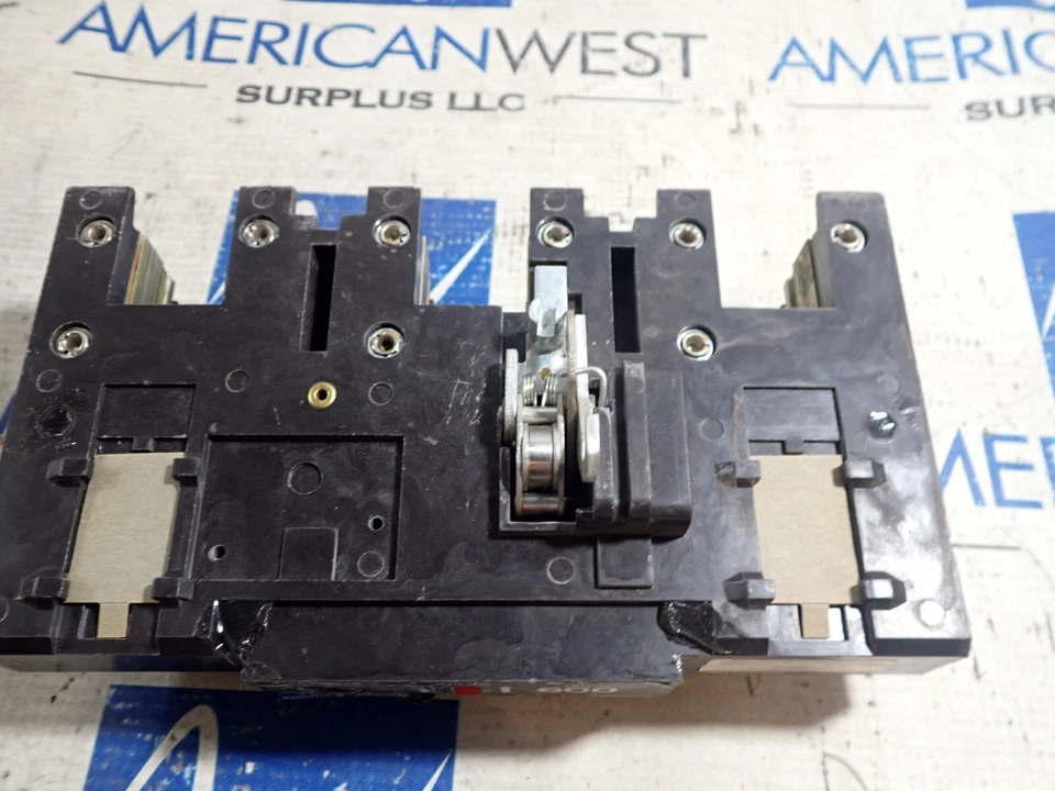 Nueva unidad de viaje GTE Sylvania SKM HSKM 3 polos 600 amperios para cuadro 1200a SKM-3-T-600 Foto 4 de 4