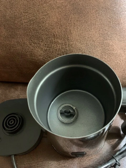 Mira Milk Frother 型号 CFT-701 不锈钢 带热卡布奇诺 测试工作 — 第 2/4 张图片