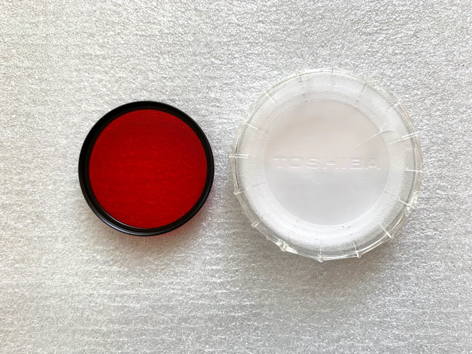 TOSHIBA 52MM RED S R60.2 (R2)RED Glass Lens Filter - Image 2 of 3